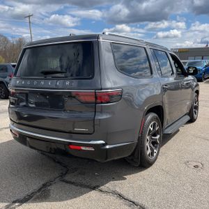 JEEP WAGONEER SERIES III - 8