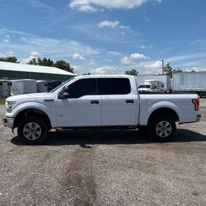 2017 FORD F-150 XLT photo 3