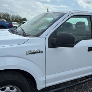 Ford F-150 XL - 2