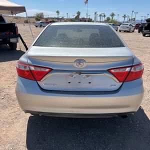 2015 Toyota CAMRY SE photo 7