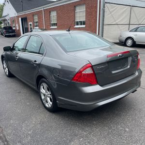 FORD FUSION SE - 3