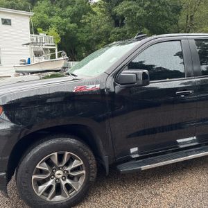 صورة 2 لـ 2019 Chevrolet SILVERADO 1500 RST