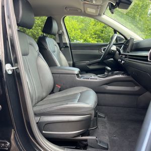 2025 KIA SORENTO X-LINE — миниатюра 33
