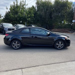 صورة 10 لـ 2010 KIA FORTE KOUP EX