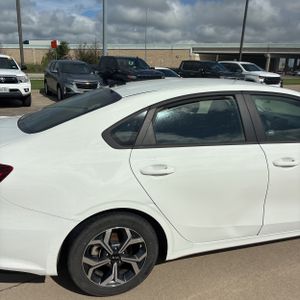 2021 KIA FORTE LXS 照片 9