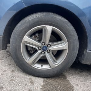 FORD EDGE SEL - 10