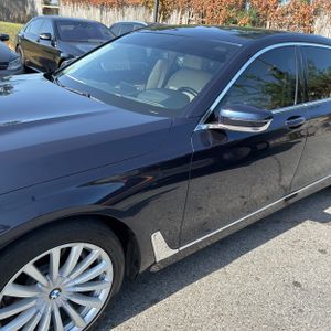 2017 BMW 740I XDRIVE 照片 2