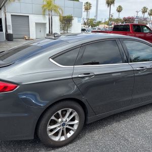 FORD FUSION SE - 8