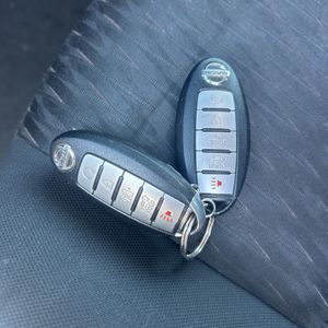 2018 Nissan ROGUE S thumbnail 51