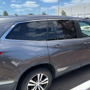 HONDA PILOT EX - 7