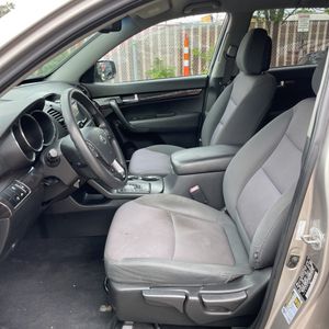 2013 KIA SORENTO LX — миниатюра 25