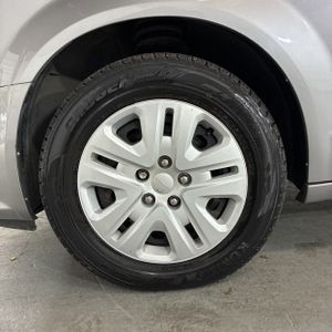صورة مصغرة 17 لـ 2019 Dodge GRAND CARAVAN SE