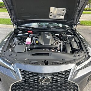 صورة مصغرة 44 لـ 2025 Lexus IS 300 BASE