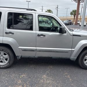 JEEP LIBERTY SPORT - 10