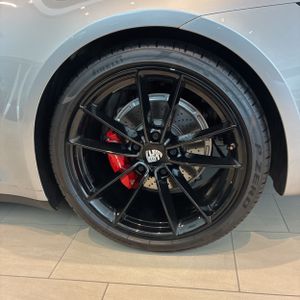 2024 Porsche 911 CARRERA — миниатюра 18