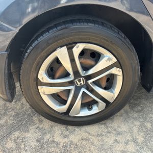 صورة مصغرة 19 لـ 2018 Honda CIVIC LX