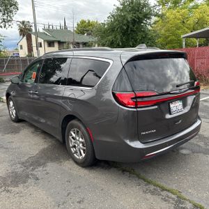 CHRYSLER PACIFICA TOURING - 5