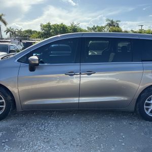 صورة 3 لـ 2018 Chrysler PACIFICA LX