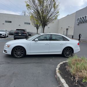 AUDI A4 2.0T PREMIUM - 3
