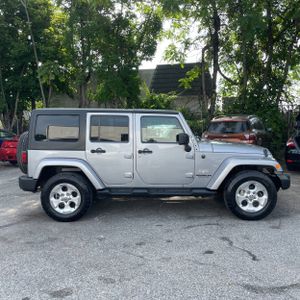 2013 JEEP WRANGLER UNLIMITED SAHARA — фото 10