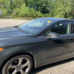 FORD FUSION SE - 2