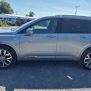 2025 Cadillac XT6 SPORT photo 4