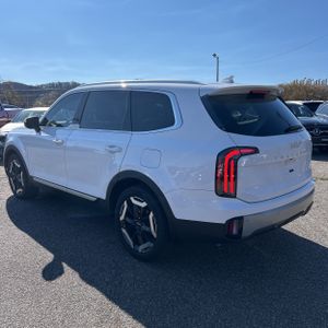 KIA TELLURIDE EX - 5