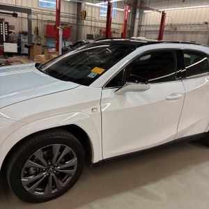 LEXUS UX 250H F SPORT HANDLING - 2