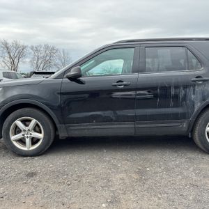FORD EXPLORER - 4