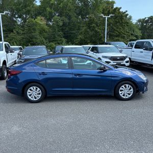 صورة 10 لـ 2019 Hyundai ELANTRA SE