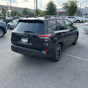 2025 Subaru FORESTER PREMIUM 照片 8