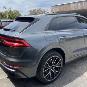 AUDI Q8 PRESTIGE - 9