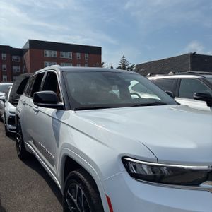 JEEP GRAND CHEROKEE SUMMIT RESERVE - 10