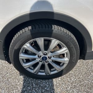صورة مصغرة 17 لـ 2018 FORD ESCAPE TITANIUM