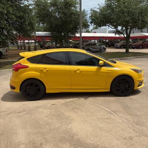 FORD FOCUS ST - 10