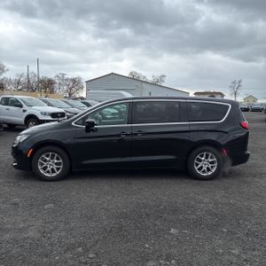 CHRYSLER VOYAGER LX - 3