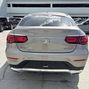 MERCEDES-BENZ GLC - 7