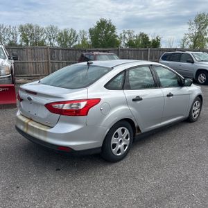 FORD FOCUS S - 8
