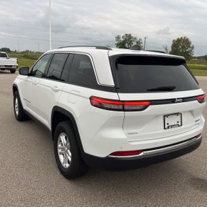 2023 JEEP GRAND CHEROKEE LAREDO 照片 5