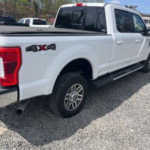 FORD F-250 SUPER DUTY LARIAT - 8