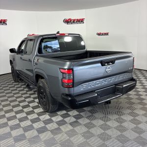 صورة 4 لـ 2022 Nissan FRONTIER S