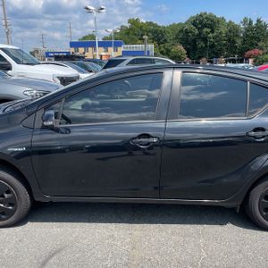 2012 Toyota PRIUS C TWO — фото 4