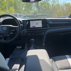 2025 Toyota CAMRY SE thumbnail 37