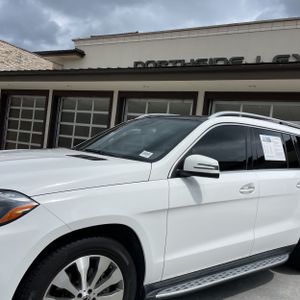 MERCEDES-BENZ GLS - 2