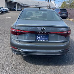 VOLKSWAGEN JETTA SE - 7