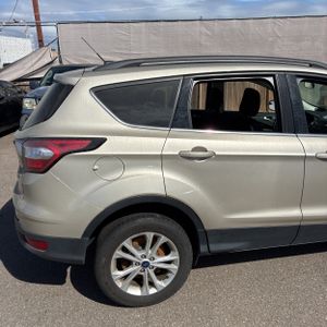 FORD ESCAPE SE - 9
