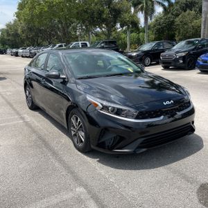 2024 KIA FORTE LXS 照片 12