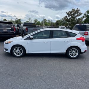 FORD FOCUS SE - 3