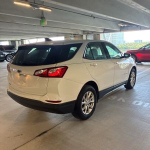 Chevrolet Equinox LS - 8