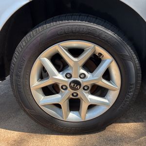2021 KIA SOUL S — миниатюра 19
